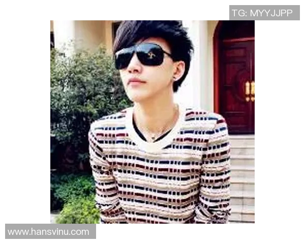 神仙头像与足球明星男生的完美结合展现青春活力与运动魅力